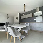 T3 Neuf Avec Terrasse Et Parking, Proche - Fr-1-308-210 *