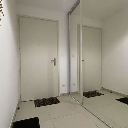 T3 Neuf Avec Terrasse Et Parking Proche - Fr-1-308-210