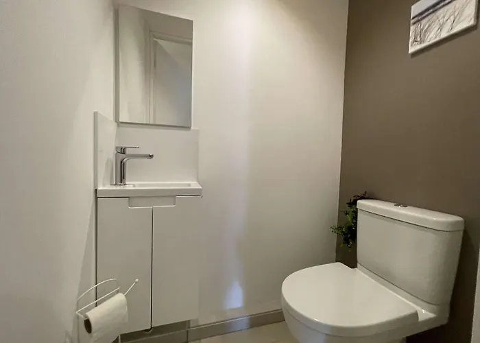 Apartman T3 Neuf Avec Terrasse Et Parking, Proche - Fr-1-308-210 Le Lavandou